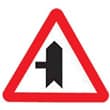 señal de trafico interseccion con prioridad sobre via a la izquierda