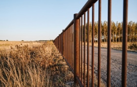 barandilla urbana de acero corten terra