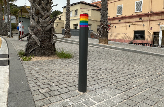 pilona hierro flag fija
