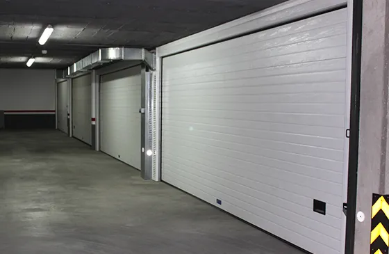 puerta seccional residencial