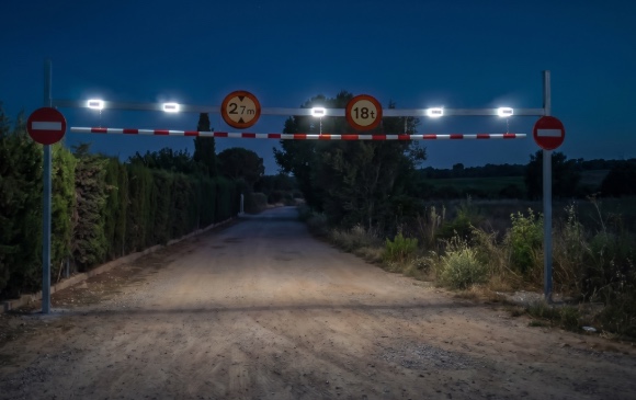 balizas luminosas solares empotrables